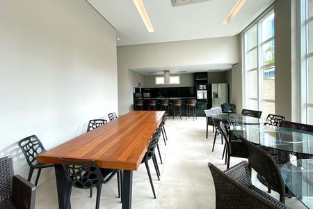 Apartamento para alugar com 114m², 2 quartos e 2 vagas Apartamento para alugar com 114m², 2 quartos e 2 vagasÁrea comum