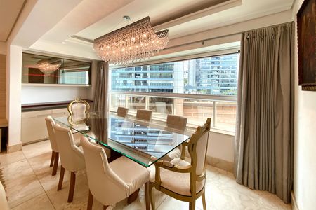 Apartamento para alugar com 114m², 2 quartos e 2 vagas Apartamento para alugar com 114m², 2 quartos e 2 vagasVaranda da Sala