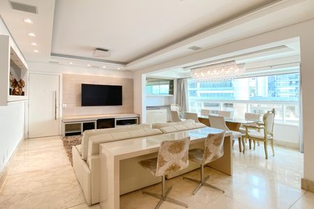 Apartamento para alugar com 114m², 2 quartos e 2 vagas Apartamento para alugar com 114m², 2 quartos e 2 vagasSala