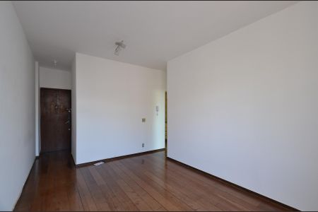 Apartamento à venda com 71m², 2 quartos e 1 vaga Apartamento à venda com 71m², 2 quartos e 1 vagaSala