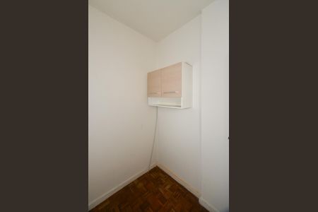 Apartamento à venda com 71m², 2 quartos e 1 vaga Apartamento à venda com 71m², 2 quartos e 1 vagaQuarto de Serviço