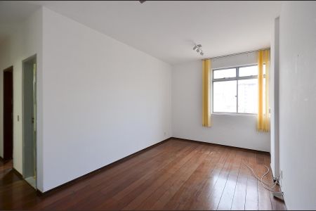 Apartamento à venda com 71m², 2 quartos e 1 vaga Apartamento à venda com 71m², 2 quartos e 1 vagaSala