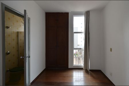 Apartamento à venda com 71m², 2 quartos e 1 vaga Apartamento à venda com 71m², 2 quartos e 1 vagaSuíte