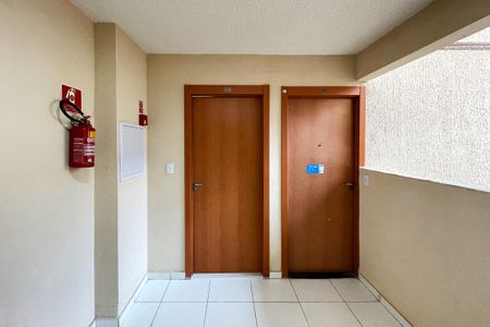 Apartamento para alugar com 47m², 2 quartos e 1 vaga Apartamento para alugar com 47m², 2 quartos e 1 vagaHall