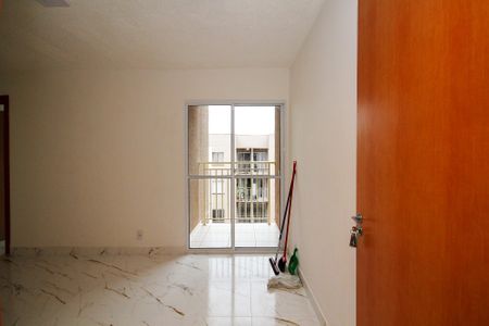 Entrada de apartamento para alugar com 2 quartos, 47m² em Granja Viana, Cotia