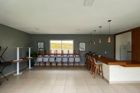 Apartamento para alugar com 47m², 2 quartos e 1 vaga Apartamento para alugar com 47m², 2 quartos e 1 vagaÁrea comum - Salão de festas