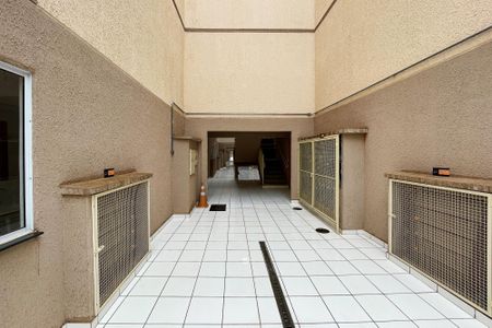 Apartamento para alugar com 47m², 2 quartos e 1 vaga Apartamento para alugar com 47m², 2 quartos e 1 vagaHall de Entrada Prédio