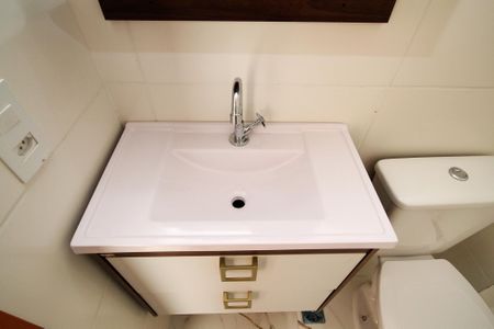 Apartamento para alugar com 47m², 2 quartos e 1 vaga Apartamento para alugar com 47m², 2 quartos e 1 vagaBanheiro