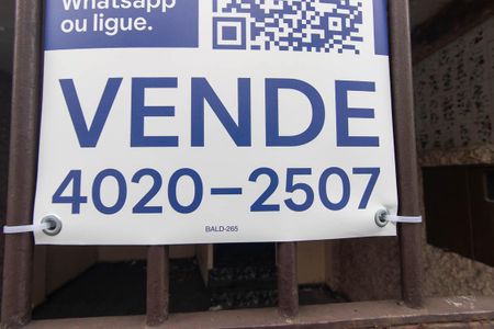 Casa à venda com 85m², 2 quartos e 1 vaga Casa à venda com 85m², 2 quartos e 1 vagaPlaca