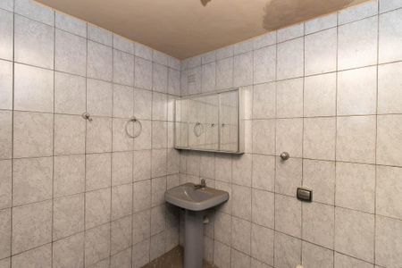 Casa à venda com 85m², 2 quartos e 1 vaga Casa à venda com 85m², 2 quartos e 1 vagaBanheiro
