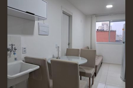 Apartamento à venda com 26m², 1 quarto e sem vagaSala
