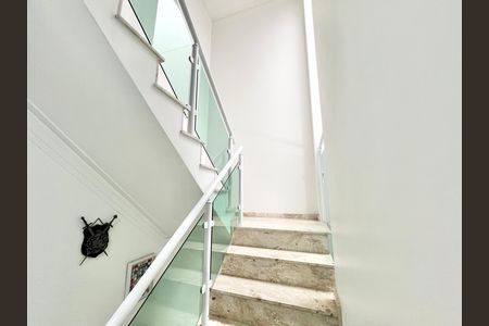 Escada de casa à venda com 3 quartos, 120m² em Lauzane Paulista, São Paulo