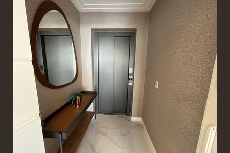Apartamento à venda com 350m², 3 quartos e 4 vagas Apartamento à venda com 350m², 3 quartos e 4 vagasElevador