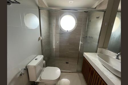 Apartamento à venda com 350m², 3 quartos e 4 vagas Apartamento à venda com 350m², 3 quartos e 4 vagasBanheiro