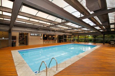 Apartamento à venda com 80m², 1 quarto e 1 vaga Apartamento à venda com 80m², 1 quarto e 1 vagaÁrea Comum - Piscina