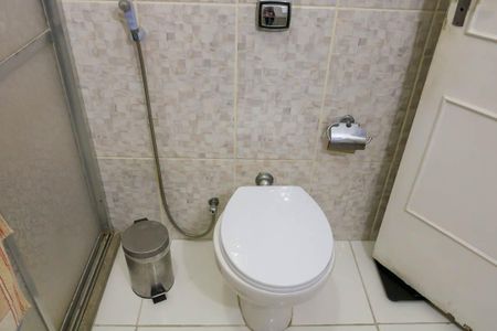 Apartamento à venda com 122m², 3 quartos e 1 vaga Apartamento à venda com 122m², 3 quartos e 1 vagaBanheiro
