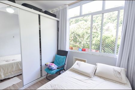 Apartamento à venda com 136m², 4 quartos e 1 vagaQuarto 1