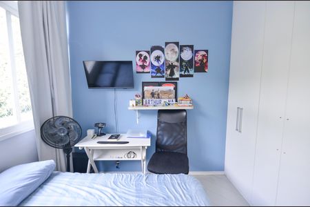 Apartamento à venda com 136m², 4 quartos e 1 vagaQuarto 2