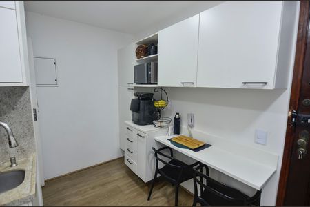 Apartamento à venda com 136m², 4 quartos e 1 vagaCozinha