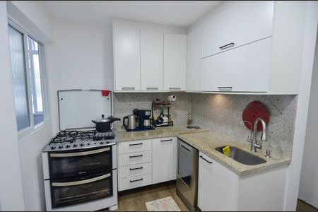 Apartamento à venda com 136m², 4 quartos e 1 vagaCozinha