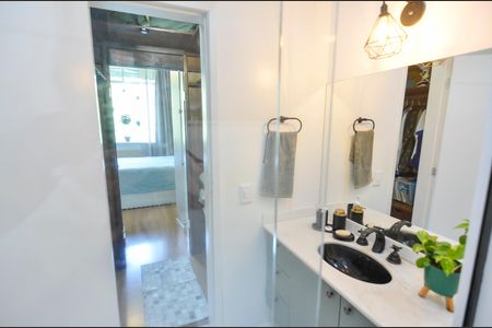 Apartamento à venda com 136m², 4 quartos e 1 vagaBanheiro da Suíte