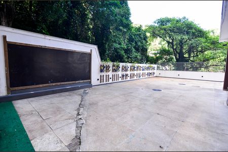 Apartamento à venda com 136m², 4 quartos e 1 vagaÁrea comum