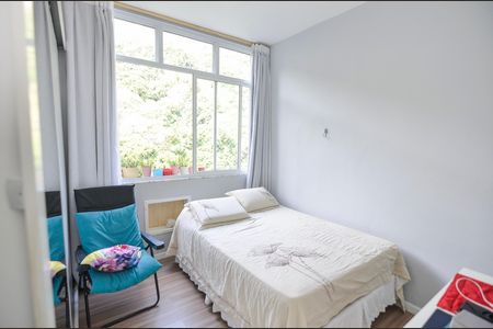Apartamento à venda com 136m², 4 quartos e 1 vagaQuarto 1