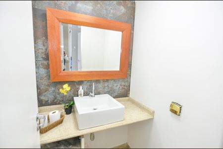 Apartamento à venda com 136m², 4 quartos e 1 vagaLavabo