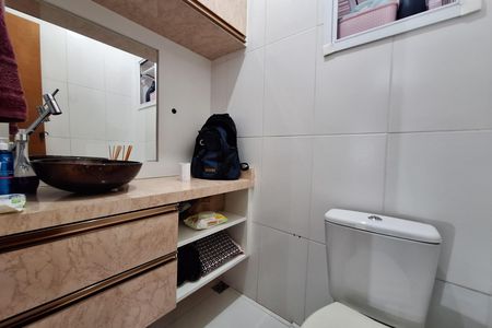 Casa à venda com 126m², 2 quartos e 3 vagas Casa à venda com 126m², 2 quartos e 3 vagasLavabo
