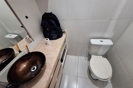 Casa à venda com 126m², 2 quartos e 3 vagas Casa à venda com 126m², 2 quartos e 3 vagasLavabo
