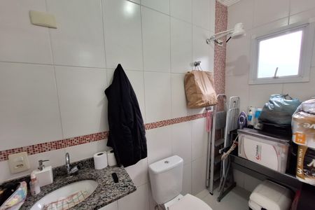 Casa à venda com 126m², 2 quartos e 3 vagas Casa à venda com 126m², 2 quartos e 3 vagasBanheiro da Suíte 2