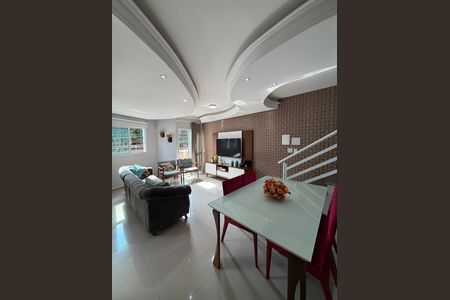 Sala de casa à venda com 2 quartos, 126m² em Parque Marajoara, Santo André