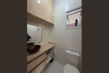Banheiro de casa à venda com 2 quartos, 126m² em Parque Marajoara, Santo André