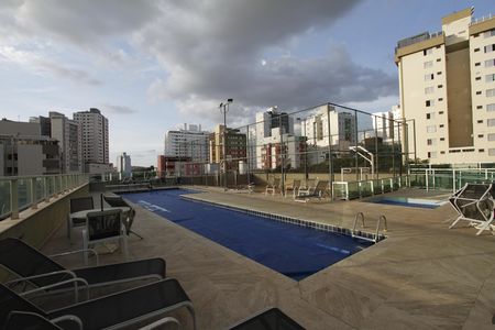 Apartamento à venda com 98m², 3 quartos e 3 vagasÁrea comum - Piscina