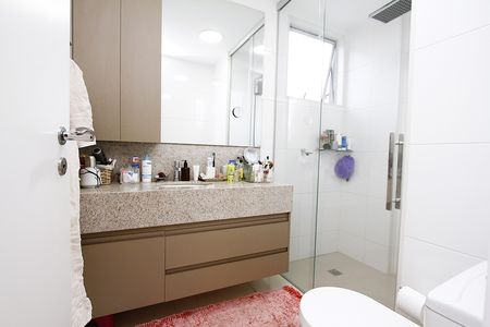 Apartamento à venda com 98m², 3 quartos e 3 vagasBanheiro da Suíte