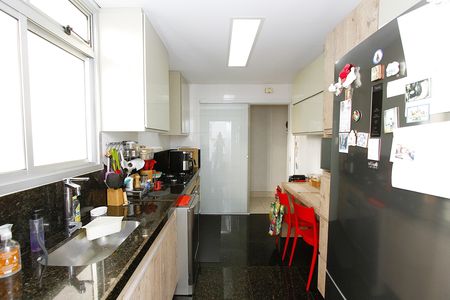 Apartamento à venda com 98m², 3 quartos e 3 vagasCozinha