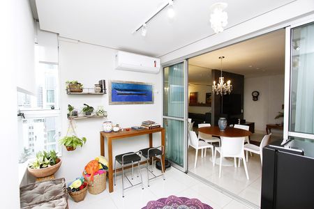 Apartamento à venda com 98m², 3 quartos e 3 vagasVaranda da Sala