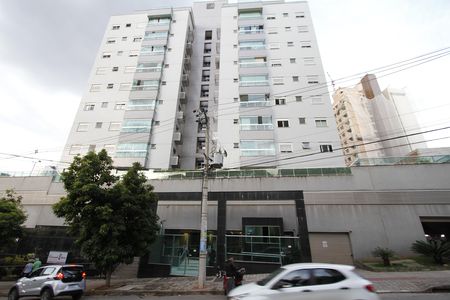 Apartamento à venda com 98m², 3 quartos e 3 vagasFachada