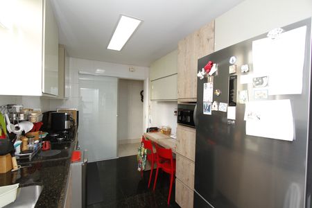 Apartamento à venda com 98m², 3 quartos e 3 vagasCozinha