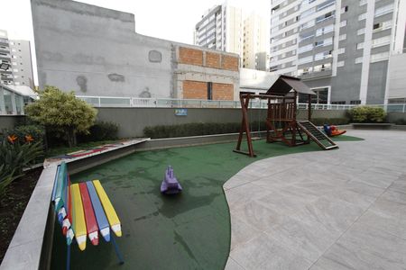 Apartamento à venda com 98m², 3 quartos e 3 vagasÁrea comum - Playground