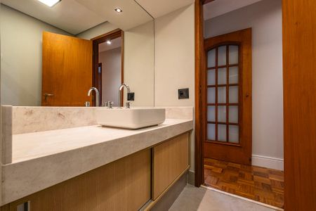 Apartamento à venda com 108m², 3 quartos e 2 vagas Apartamento à venda com 108m², 3 quartos e 2 vagasBanheiro