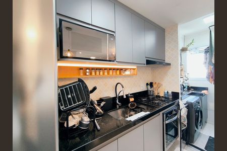 Apartamento à venda com 64m², 3 quartos e 1 vaga Apartamento à venda com 64m², 3 quartos e 1 vagaCozinha e Área de Serviço