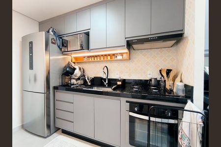Apartamento à venda com 64m², 3 quartos e 1 vaga Apartamento à venda com 64m², 3 quartos e 1 vagaCozinha e Área de Serviço
