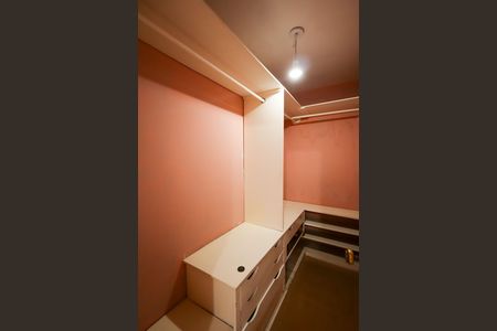 Casa à venda com 127m², 2 quartos e 3 vagasCloset da Suíte