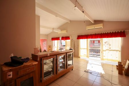 Sala de casa à venda com 2 quartos, 127m² em Jardim Anhanguera, São Paulo