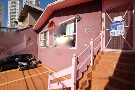 Casa à venda com 127m², 2 quartos e 3 vagasFachada