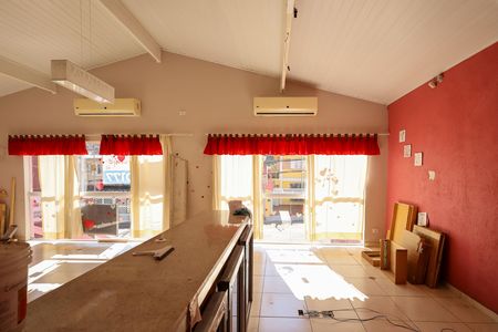 Sala de casa à venda com 2 quartos, 127m² em Jardim Anhanguera, São Paulo