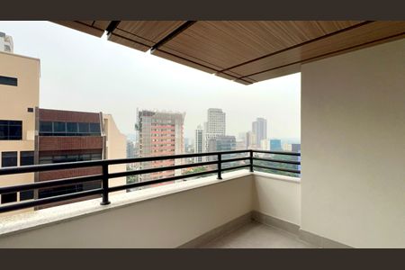Apartamento à venda com 44m², 1 quarto e 1 vaga Apartamento à venda com 44m², 1 quarto e 1 vagaVaranda