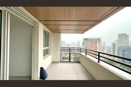 Apartamento à venda com 67m², 2 quartos e 1 vaga Apartamento à venda com 67m², 2 quartos e 1 vagaVaranda