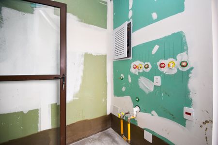 Apartamento à venda com 166m², 3 quartos e 3 vagas Apartamento à venda com 166m², 3 quartos e 3 vagaslavanderia